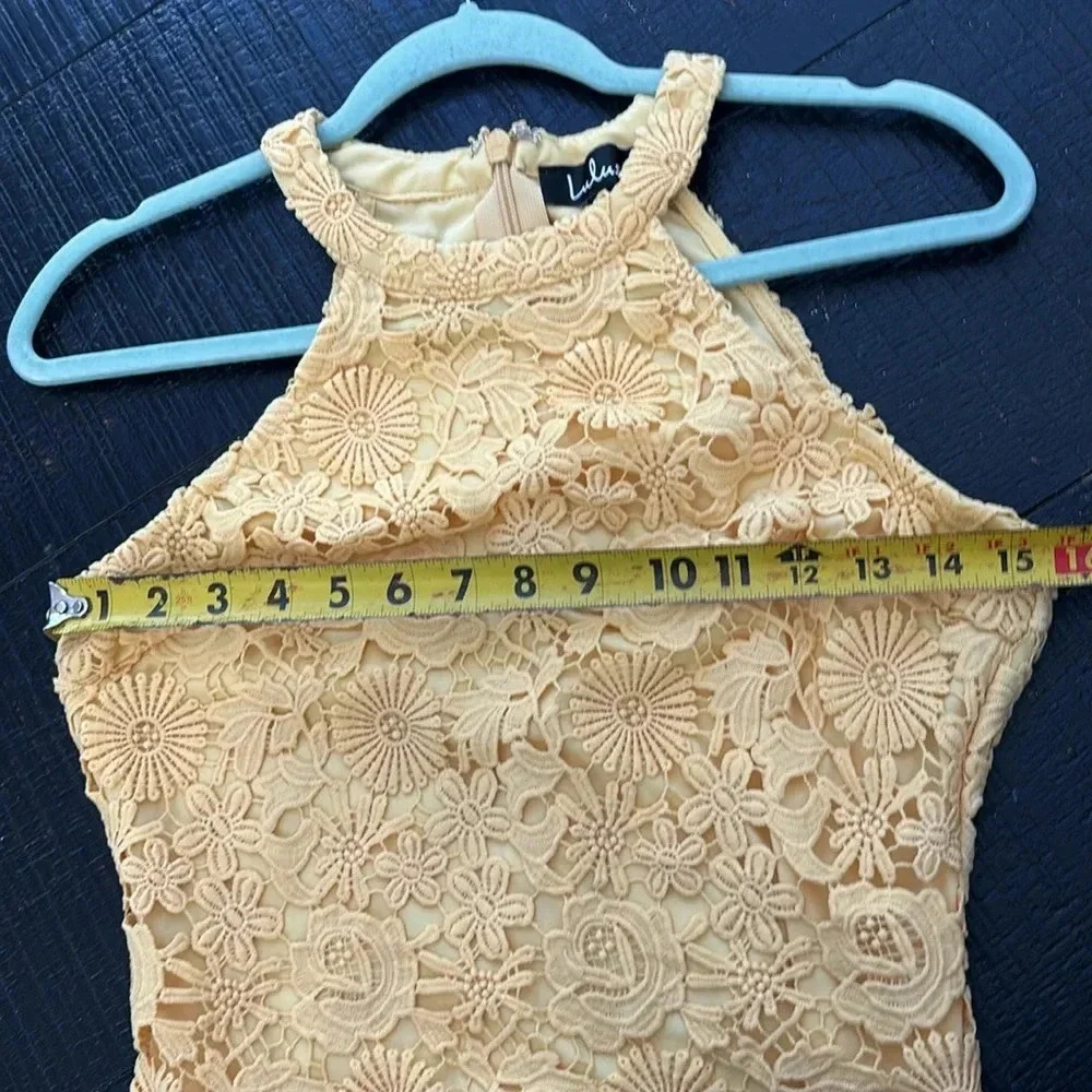 Lulus Love Poem Yellow Lace Eyelet Mini Dress Halter Neck size M - lined - Picture 13 of 16